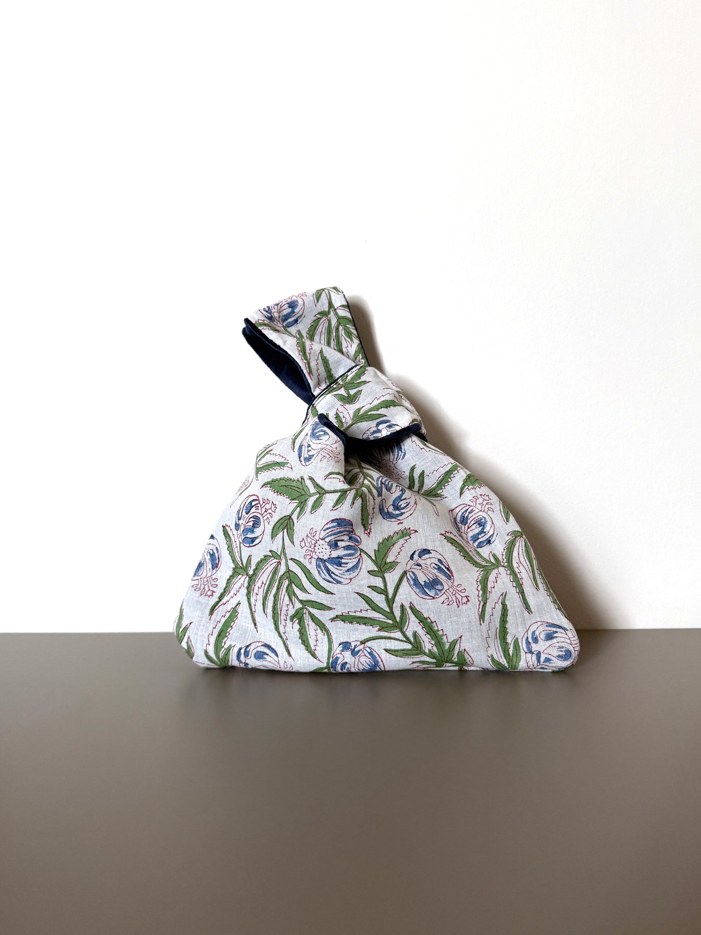 Borsa "Japanese knot" reversibile in velluto blu