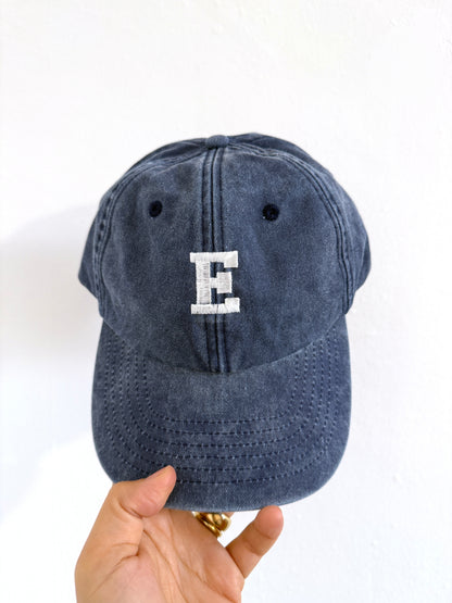 Cappellino "College" con iniziale