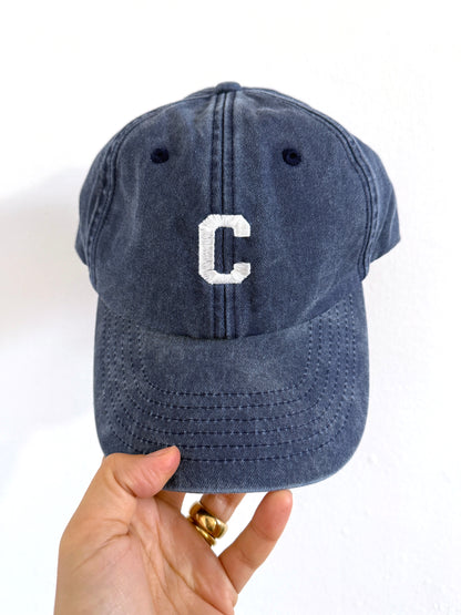 Cappellino "College" con iniziale