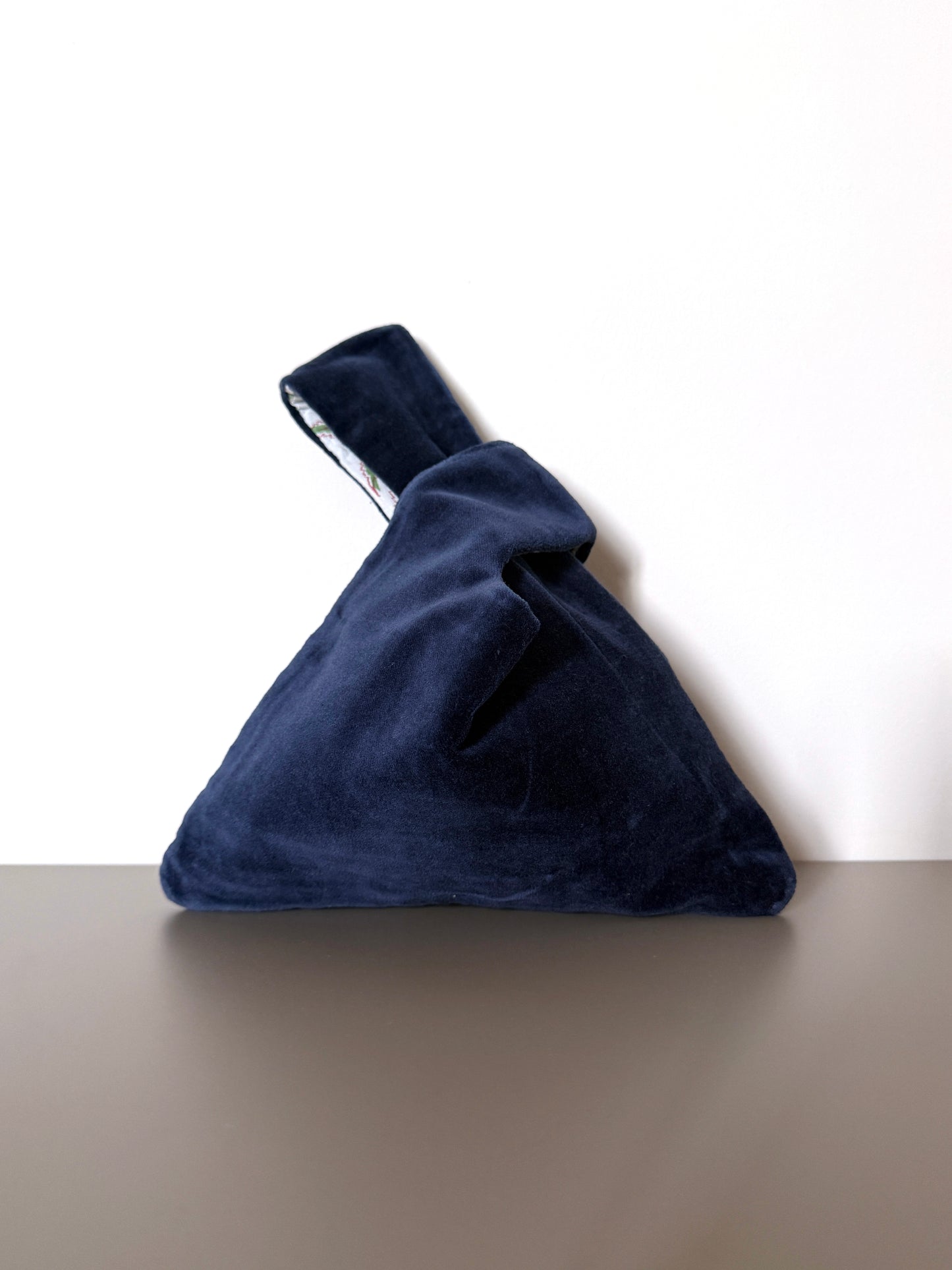 Borsa "Japanese knot" reversibile in velluto blu