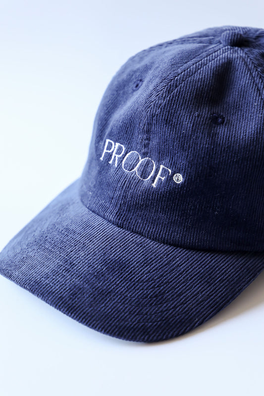 Cappellino in velluto a coste blu