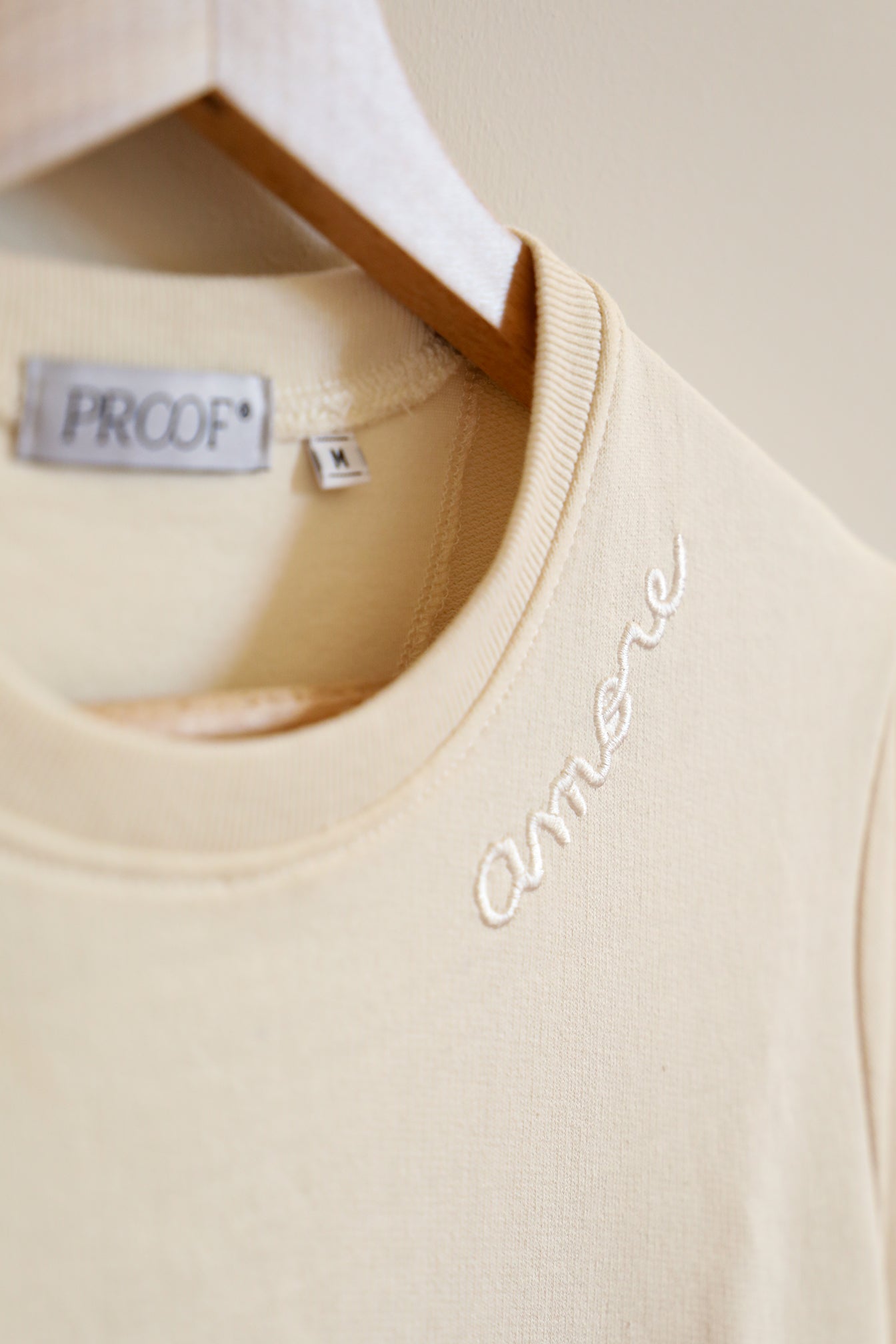 Felpa "Amore" color crema