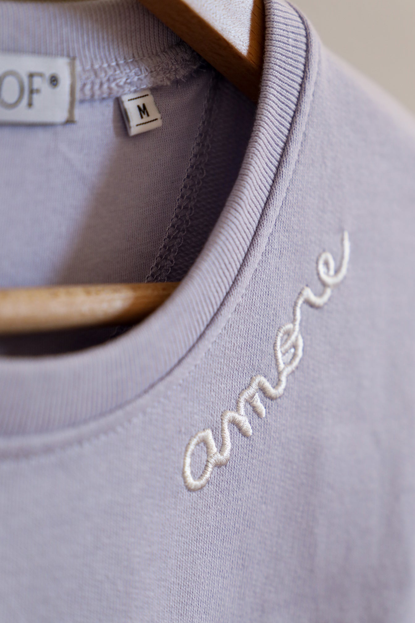 Felpa "Amore" color lavanda