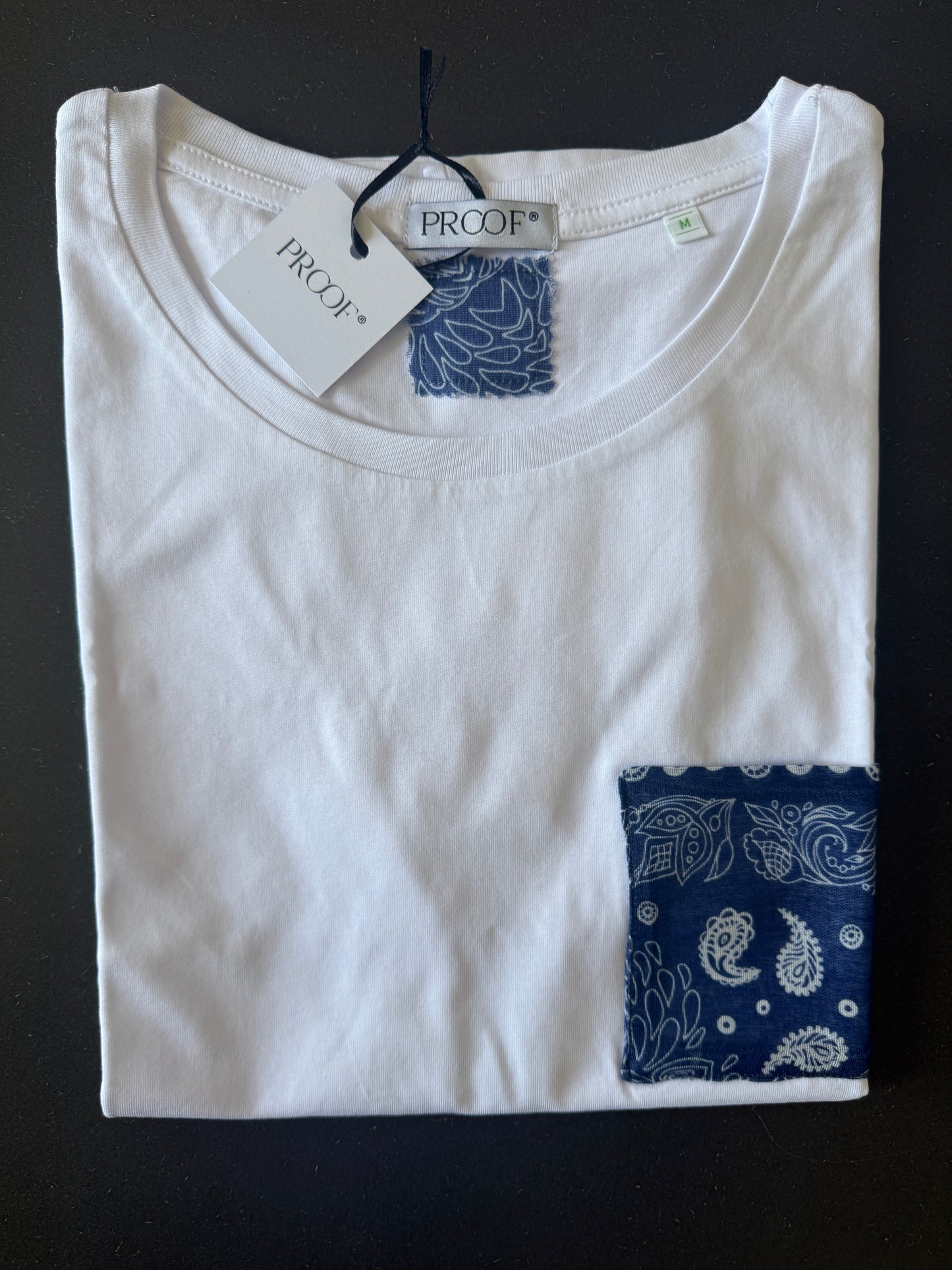 Tshirt con tasca bandana blu