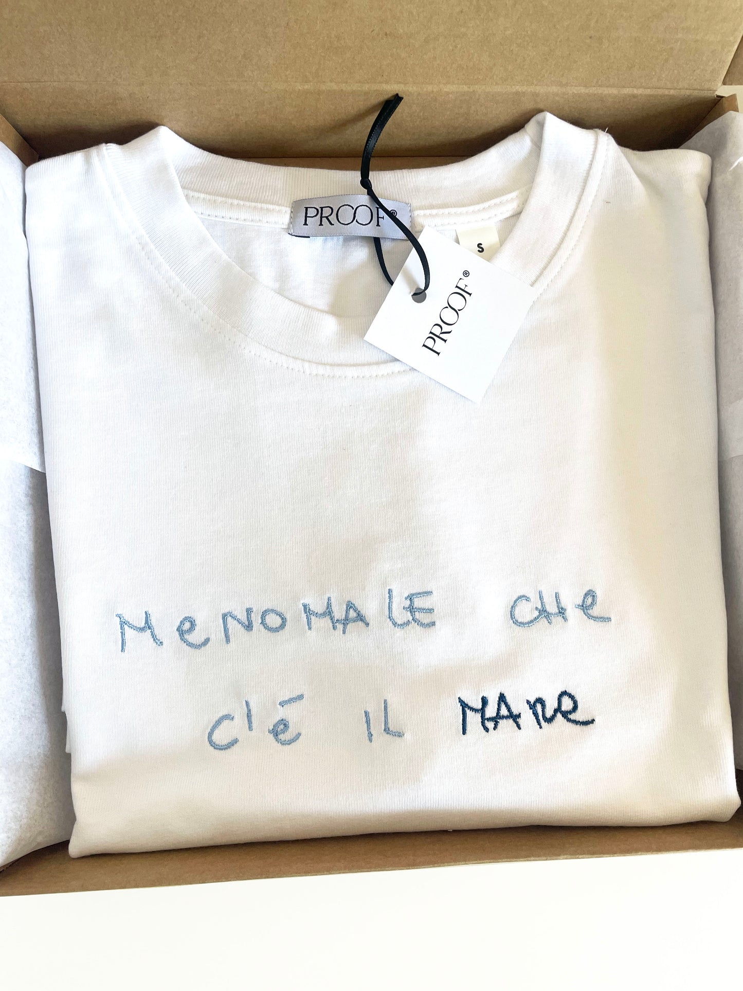 Tshirt "Menomale che c'è il mare"